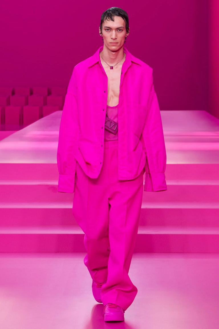 HOW TO SUCCESSFULLY TRY OUT PINK MENSWEAR